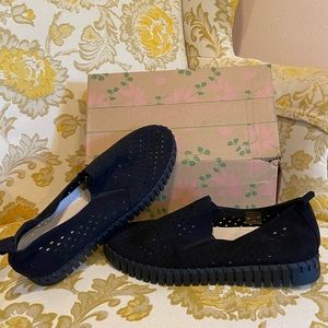 New in Box! ILSE JACOBSEN Sneakers Black on Black